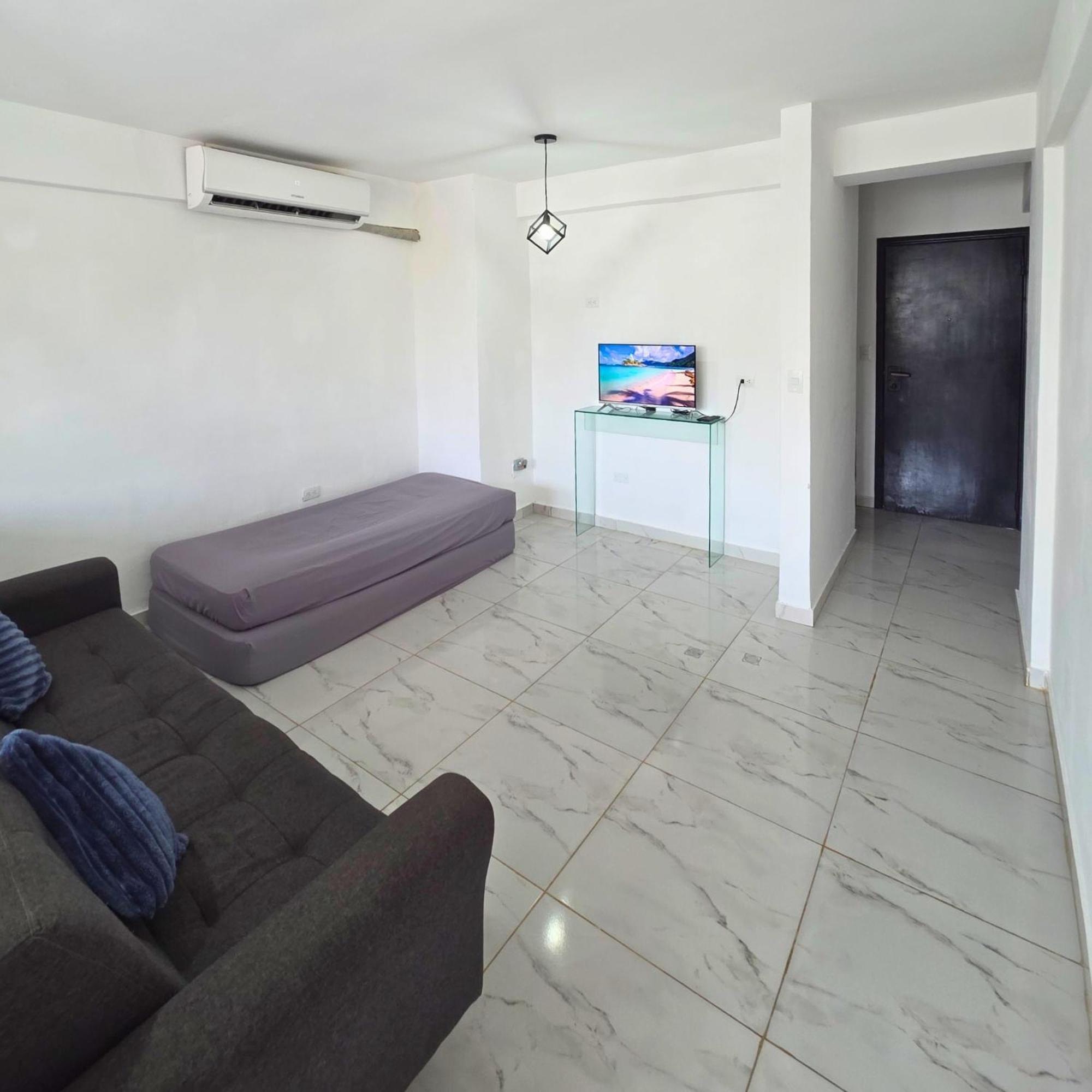 Tucacas, Frente Al Mar, Balcon, Piscina Y Playa Privada Apartman Kültér fotó
